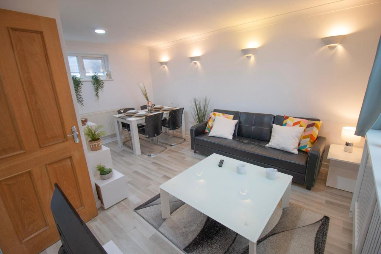 Sealock Mews By Property Promise Кардиф Екстериор снимка