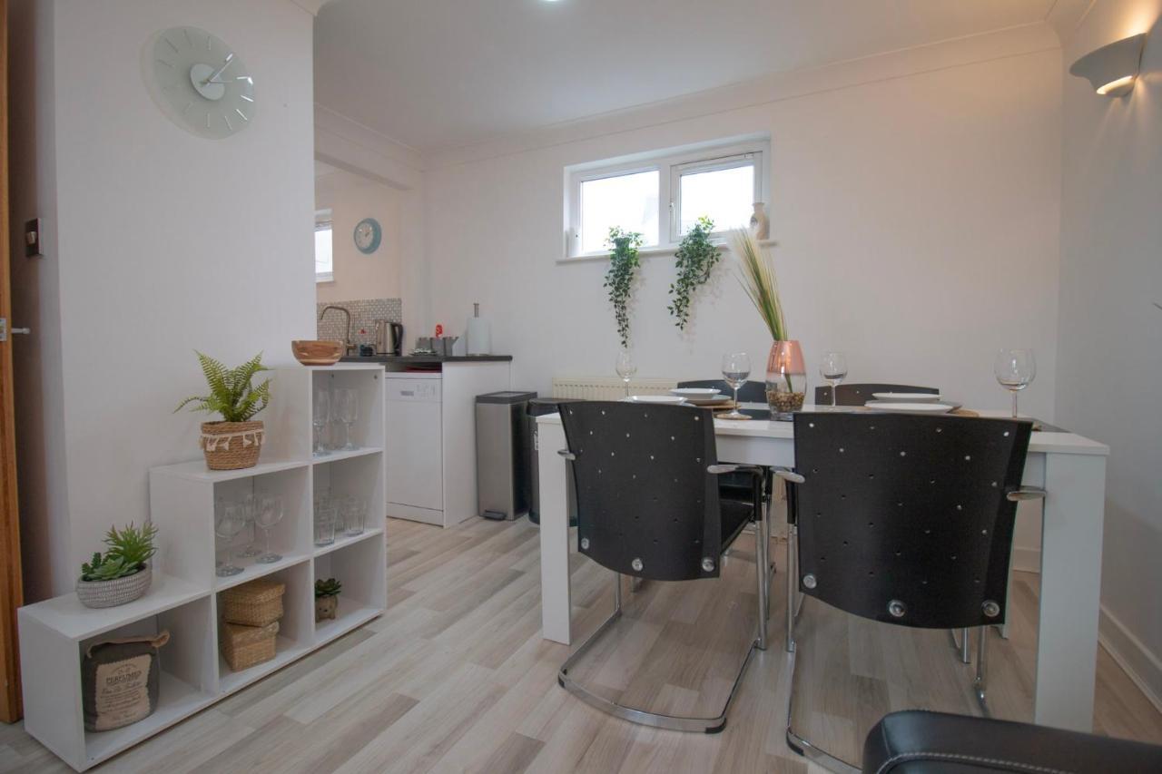 Sealock Mews By Property Promise Кардиф Екстериор снимка